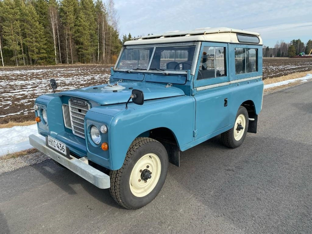 Land Rover Regular Station Wagon - Voiture break: photos 1 Land Rover Regular Station Wagon - Voiture break: photos 1