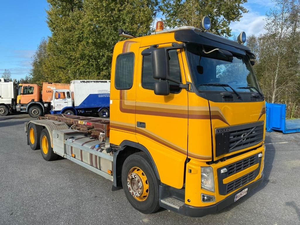 Volvo FH 13 420 - Camion multibenne: photos 2 Volvo FH 13 420 - Camion multibenne: photos 2