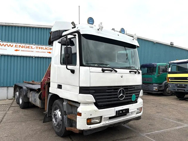 Mercedes-Benz Actros 2540 L 6x2 MP1 WITH V-CRANE & HOOK-ARM SYSTEM (EPS WITH CLUTCH (3 PEDALS) / REDUCTION AXLE / STEEL-/AIR SUSPENSION / P.T. - Camion ampliroll, Camion grue: photos 2 Mercedes-Benz Actros 2540 L 6x2 MP1 WITH V-CRANE & HOOK-ARM SYSTEM (EPS WITH CLUTCH (3 PEDALS) / REDUCTION AXLE / STEEL-/AIR SUSPENSION / P.T. - Camion ampliroll, Camion grue: photos 2