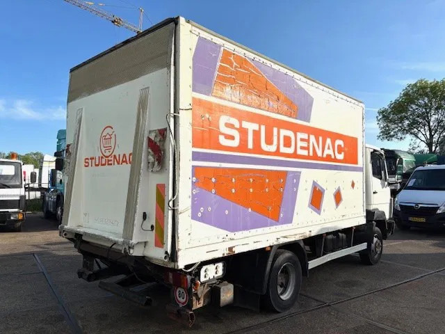 Mercedes-Benz LK 814 (6-CILINDER) FULL STEEL SUSPENSION WITH CLOSED BOX (6-CILINDER ENGINE / MANUAL GEARBOX / FULL STEEL SUSPENSION) - Camion fourgon: photos 3 Mercedes-Benz LK 814 (6-CILINDER) FULL STEEL SUSPENSION WITH CLOSED BOX (6-CILINDER ENGINE / MANUAL GEARBOX / FULL STEEL SUSPENSION) - Camion fourgon: photos 3