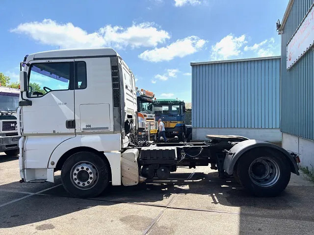MAN TGA 18.410 BLS XL (6-CILINDERHEADS) (ZF16 MANUAL GEARBOX / ZF-INTARDER / P.T.O.) - Tracteur routier: photos 5 MAN TGA 18.410 BLS XL (6-CILINDERHEADS) (ZF16 MANUAL GEARBOX / ZF-INTARDER / P.T.O.) - Tracteur routier: photos 5