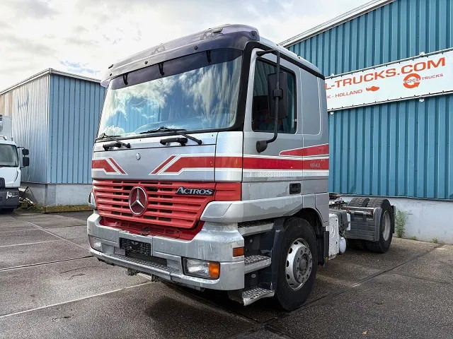 Mercedes-Benz Actros 1843 LS SLEEPERCAB (MP1) (ZF16 MANUAL GEARBOX / REDUCTION AXLE / AIRCONDITIONING / ETC.) - Tracteur routier: photos 1 Mercedes-Benz Actros 1843 LS SLEEPERCAB (MP1) (ZF16 MANUAL GEARBOX / REDUCTION AXLE / AIRCONDITIONING / ETC.) - Tracteur routier: photos 1