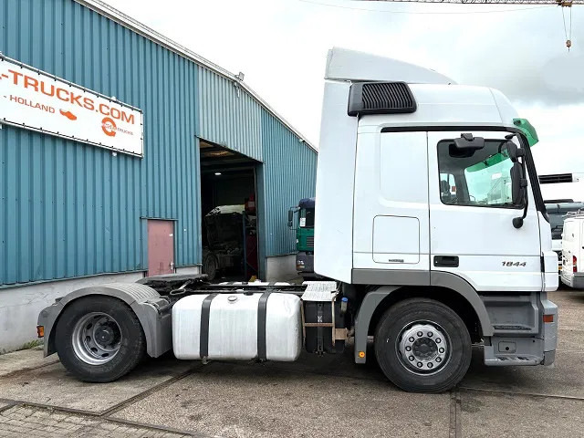 Mercedes-Benz Actros 1844 LS (MP2) (TELLIGENT AUTOMATIC / AIRCONDITIONING / 2x DIESELTANK / EURO 5) - Tracteur routier: photos 4 Mercedes-Benz Actros 1844 LS (MP2) (TELLIGENT AUTOMATIC / AIRCONDITIONING / 2x DIESELTANK / EURO 5) - Tracteur routier: photos 4