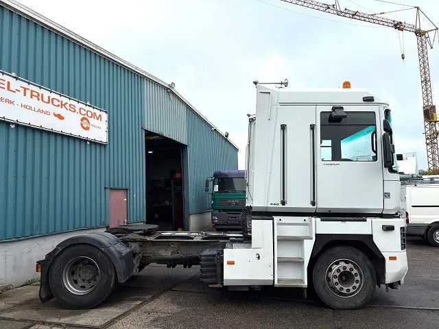 Renault Magnum AE 440 E-TECH (MACK ENGINE / ZF16 MANUAL GEARBOX / ZF-INTARDER / P.T.O. / AIRCONDITIONING / ETC.) - Tracteur routier: photos 4 Renault Magnum AE 440 E-TECH (MACK ENGINE / ZF16 MANUAL GEARBOX / ZF-INTARDER / P.T.O. / AIRCONDITIONING / ETC.) - Tracteur routier: photos 4