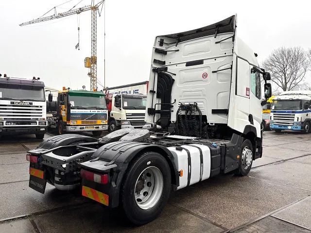 Renault T460 HIGH (EURO 6 / I-SHIFT / HYDRAULIC SYSTEM / VBI-BRAKE / P.T.O. / 2x DIESELTANK / ETC.) - Tracteur routier: photos 3 Renault T460 HIGH (EURO 6 / I-SHIFT / HYDRAULIC SYSTEM / VBI-BRAKE / P.T.O. / 2x DIESELTANK / ETC.) - Tracteur routier: photos 3