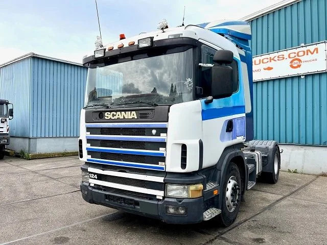 Scania R114-340 LA 4x2 (2 FUEL LINES!!) (EURO 2 / 12 GEARS MANUAL GEARBOX / HYDRAULIC KIT) - Tracteur routier: photos 1 Scania R114-340 LA 4x2 (2 FUEL LINES!!) (EURO 2 / 12 GEARS MANUAL GEARBOX / HYDRAULIC KIT) - Tracteur routier: photos 1