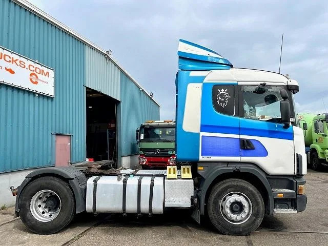 Scania R114-340 LA 4x2 (2 FUEL LINES!!) (EURO 2 / 12 GEARS MANUAL GEARBOX / HYDRAULIC KIT) - Tracteur routier: photos 4 Scania R114-340 LA 4x2 (2 FUEL LINES!!) (EURO 2 / 12 GEARS MANUAL GEARBOX / HYDRAULIC KIT) - Tracteur routier: photos 4