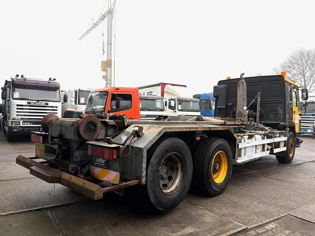 Volvo FL 12.380 6x2 A-RIDE (ORIGINAL DUTCH) HOOK-ARM CONTAINER SYSTEM (FULL STEEL SUSPENSION / REDUCTION AXLE / 10 TIRES / 8.000 KG. F - Camion ampliroll: photos 3 Volvo FL 12.380 6x2 A-RIDE (ORIGINAL DUTCH) HOOK-ARM CONTAINER SYSTEM (FULL STEEL SUSPENSION / REDUCTION AXLE / 10 TIRES / 8.000 KG. F - Camion ampliroll: photos 3