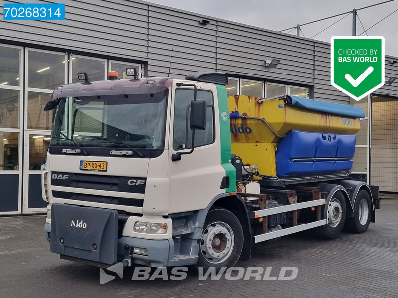 DAF CF75.250 6X2 NL-Truck Nido sand-salt spreader Lift+Lenkachse Euro 3 - Camion plateau: photos 1 DAF CF75.250 6X2 NL-Truck Nido sand-salt spreader Lift+Lenkachse Euro 3 - Camion plateau: photos 1