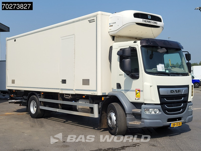 DAF LF 320 4X2 19tons NL-Truck Thermo-King T1200-R Ladebordwand Automatic Euro 6 - Camion frigorifique: photos 3 DAF LF 320 4X2 19tons NL-Truck Thermo-King T1200-R Ladebordwand Automatic Euro 6 - Camion frigorifique: photos 3
