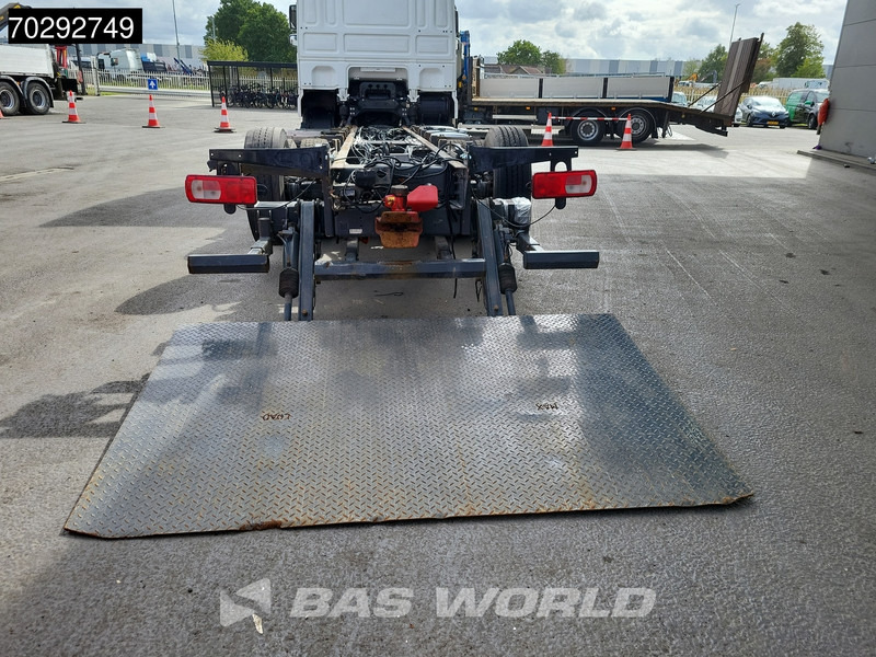 Crédit-bail de DAF XF 530 XF 6X2 2000kg Ladebordwand Lift+Steering-Axle Navi ACC Euro 6 DAF XF 530 XF 6X2 2000kg Ladebordwand Lift+Steering-Axle Navi ACC Euro 6: photos 11