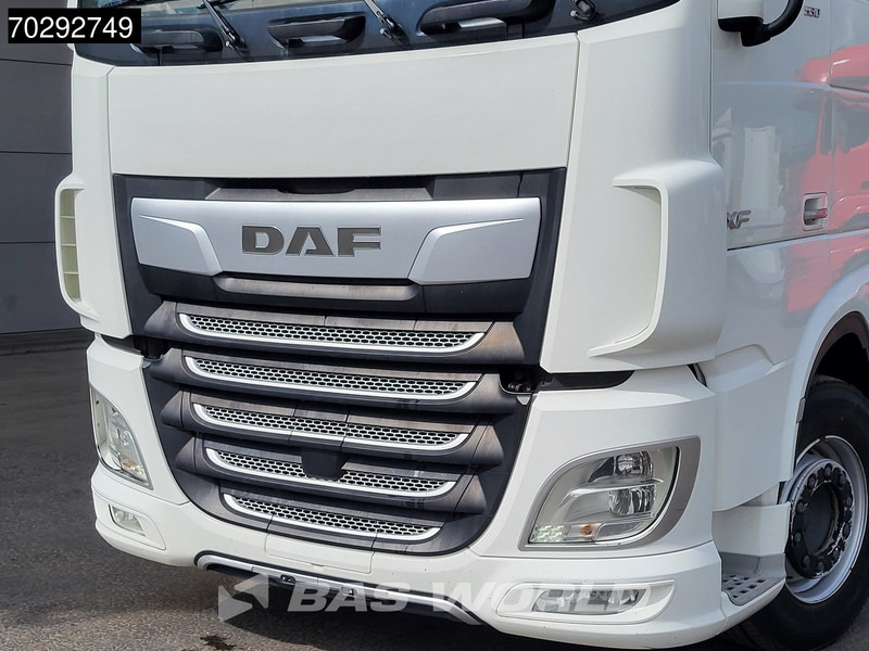 Crédit-bail de DAF XF 530 XF 6X2 2000kg Ladebordwand Lift+Steering-Axle Navi ACC Euro 6 DAF XF 530 XF 6X2 2000kg Ladebordwand Lift+Steering-Axle Navi ACC Euro 6: photos 9