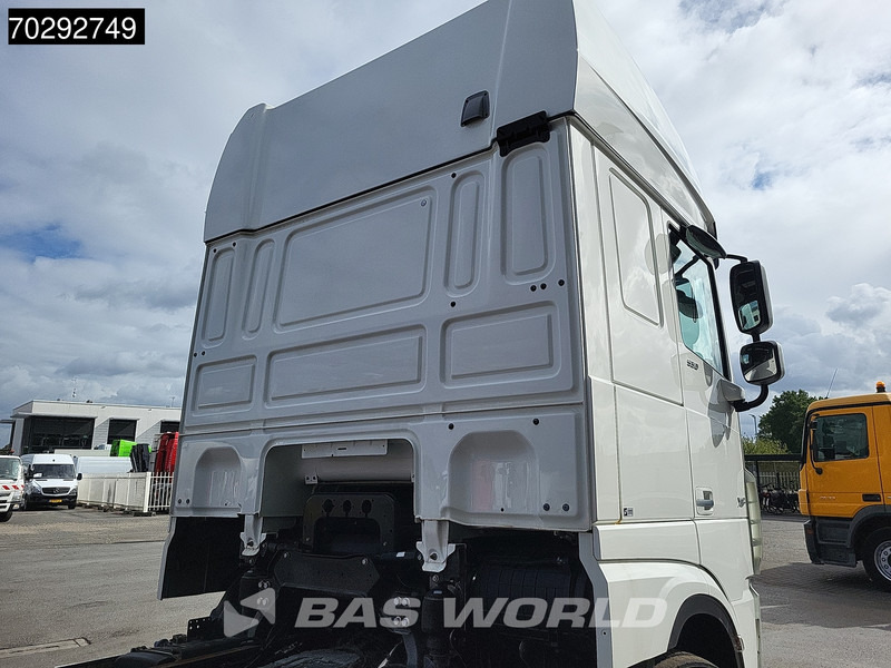 Crédit-bail de DAF XF 530 XF 6X2 2000kg Ladebordwand Lift+Steering-Axle Navi ACC Euro 6 DAF XF 530 XF 6X2 2000kg Ladebordwand Lift+Steering-Axle Navi ACC Euro 6: photos 12