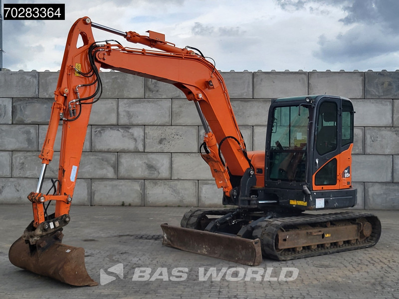 Doosan DX85 R-3 4 BUCKETS - Mini pelle: photos 2 Doosan DX85 R-3 4 BUCKETS - Mini pelle: photos 2