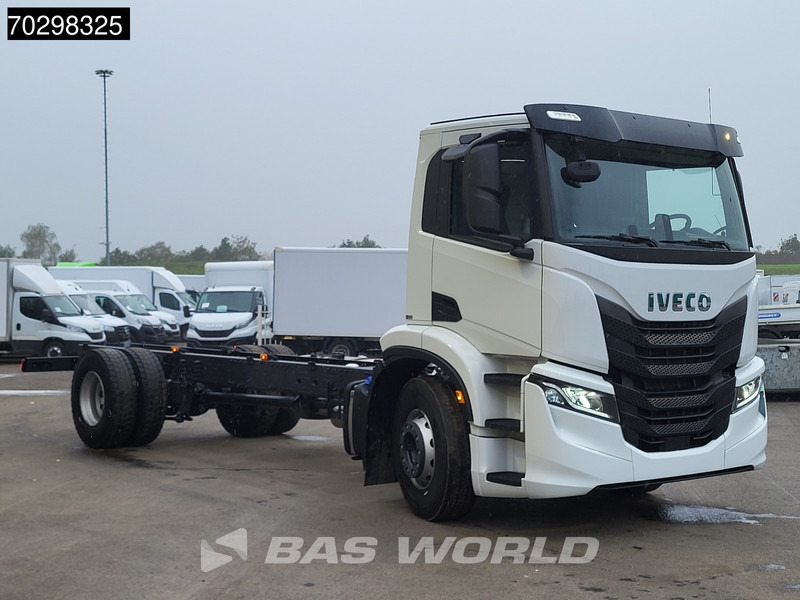 Iveco S-Way 340 4X2 NEW! Chassis Automatic LED Navi ACC Euro 6 - Châssis cabine: photos 3 Iveco S-Way 340 4X2 NEW! Chassis Automatic LED Navi ACC Euro 6 - Châssis cabine: photos 3