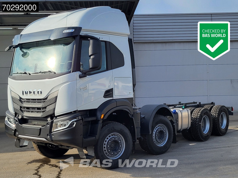 Iveco T-Way 510 8X4 New! Retarder Big-Axle Steelsuspension Automatic LED Euro 6 - Châssis cabine: photos 1 Iveco T-Way 510 8X4 New! Retarder Big-Axle Steelsuspension Automatic LED Euro 6 - Châssis cabine: photos 1