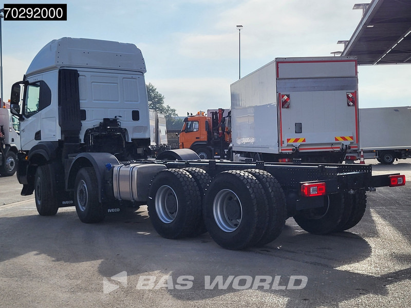 Iveco T-Way 510 8X4 New! Retarder Big-Axle Steelsuspension Automatic LED Euro 6 - Châssis cabine: photos 2 Iveco T-Way 510 8X4 New! Retarder Big-Axle Steelsuspension Automatic LED Euro 6 - Châssis cabine: photos 2