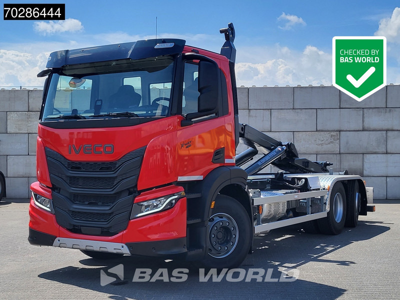 Iveco X-Way 460 6X2 NEW VDL S21-6400 Hooklift Lift+steering Axle Automatic Navi Euro 6 - Camion ampliroll: photos 1 Iveco X-Way 460 6X2 NEW VDL S21-6400 Hooklift Lift+steering Axle Automatic Navi Euro 6 - Camion ampliroll: photos 1
