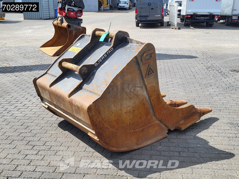 Pelle sur chenille Komatsu PC290 LC-11E0 ROTOTILT - 2 BUCKETS: photos 16