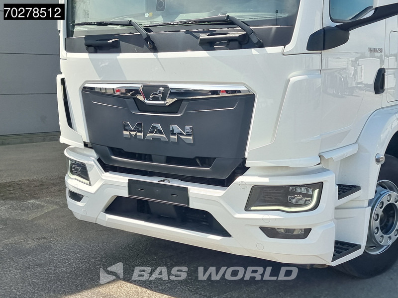 Crédit-bail de MAN TGM 18.290 4X2 19tonner Automatic Ladebordwand LED Navi Euro 6 MAN TGM 18.290 4X2 19tonner Automatic Ladebordwand LED Navi Euro 6: photos 9