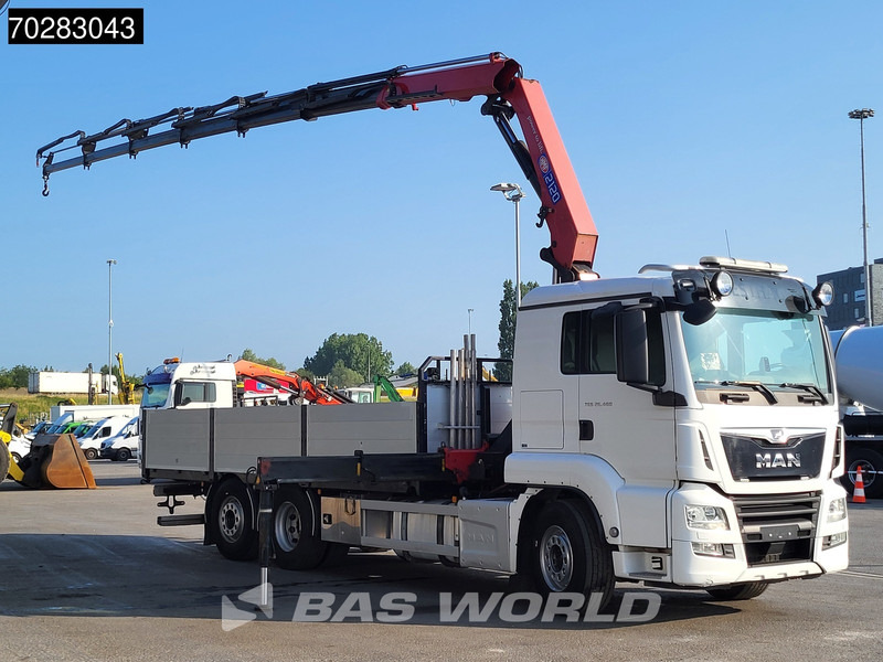 MAN TGS 26.460 TGS 6X2 Retarder HMF 2120K 6x Extensions Crane Kran Navi Euro 6 - Camion plateau, Camion grue: photos 3 MAN TGS 26.460 TGS 6X2 Retarder HMF 2120K 6x Extensions Crane Kran Navi Euro 6 - Camion plateau, Camion grue: photos 3