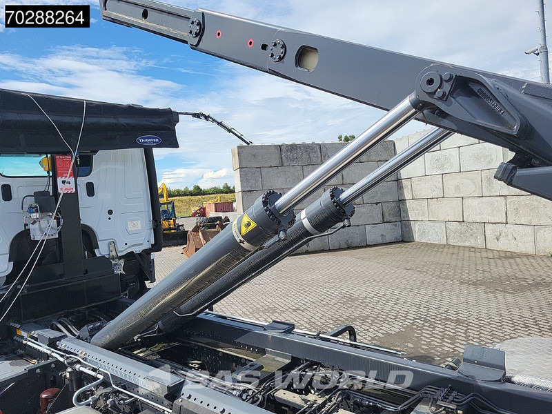 Mercedes-Benz Actros 2745 6X2 NEW! Meiller RS21-70 Hooklift Retarder Lift+Steering Axle PPC Navi - Camion ampliroll: photos 3 Mercedes-Benz Actros 2745 6X2 NEW! Meiller RS21-70 Hooklift Retarder Lift+Steering Axle PPC Navi - Camion ampliroll: photos 3