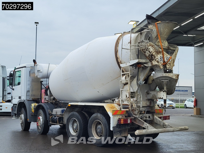 Mercedes-Benz Actros 3236 8X4 9m3 Liebherr Mixer Big-Axle Steelsuspension 3-Pedals Euro 3 - Camion malaxeur: photos 2 Mercedes-Benz Actros 3236 8X4 9m3 Liebherr Mixer Big-Axle Steelsuspension 3-Pedals Euro 3 - Camion malaxeur: photos 2