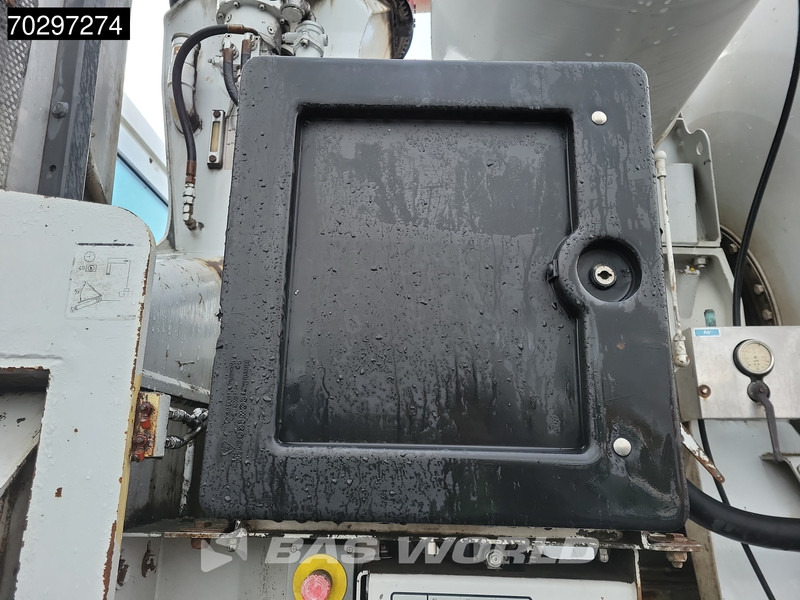Crédit-bail de Mercedes-Benz Actros 3241 8X4 Putzmeister M24-3 Pump + 9m3 LIEBHERR Mixer Steelsuspension 3-Pedals Euro 4 Mercedes-Benz Actros 3241 8X4 Putzmeister M24-3 Pump + 9m3 LIEBHERR Mixer Steelsuspension 3-Pedals Euro 4: photos 18 Crédit-bail de Mercedes-Benz Actros 3241 8X4 Putzmeister M24-3 Pump + 9m3 LIEBHERR Mixer Steelsuspension 3-Pedals Euro 4 Mercedes-Benz Actros 3241 8X4 Putzmeister M24-3 Pump + 9m3 LIEBHERR Mixer Steelsuspension 3-Pedals Euro 4: photos 18