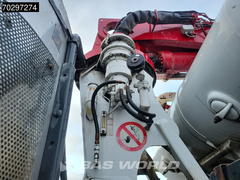 Crédit-bail de Mercedes-Benz Actros 3241 8X4 Putzmeister M24-3 Pump + 9m3 LIEBHERR Mixer Steelsuspension 3-Pedals Euro 4 Mercedes-Benz Actros 3241 8X4 Putzmeister M24-3 Pump + 9m3 LIEBHERR Mixer Steelsuspension 3-Pedals Euro 4: photos 11 Crédit-bail de Mercedes-Benz Actros 3241 8X4 Putzmeister M24-3 Pump + 9m3 LIEBHERR Mixer Steelsuspension 3-Pedals Euro 4 Mercedes-Benz Actros 3241 8X4 Putzmeister M24-3 Pump + 9m3 LIEBHERR Mixer Steelsuspension 3-Pedals Euro 4: photos 11