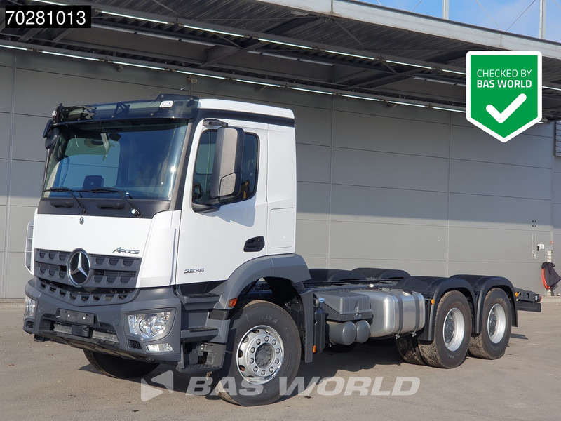 Mercedes-Benz Arocs 2636 6X4 NEW chassis Flywheel PTO Big-Axle Automatic Steelsuspension Euro 6 - Châssis cabine: photos 1 Mercedes-Benz Arocs 2636 6X4 NEW chassis Flywheel PTO Big-Axle Automatic Steelsuspension Euro 6 - Châssis cabine: photos 1