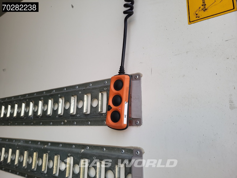 Mercedes-Benz Atego 1324 Atego 4X2 Thermoking T-1200R Ladebordwand Automatic Airco Euro 6 - Camion frigorifique: photos 5 Mercedes-Benz Atego 1324 Atego 4X2 Thermoking T-1200R Ladebordwand Automatic Airco Euro 6 - Camion frigorifique: photos 5