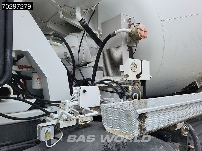 Camion malaxeur Renault Kerax 8X4 Mecbo M3-23/100-BZ Pomp+Mixer Big-Axle Steelsuspension Euro 5: photos 16 Camion malaxeur Renault Kerax 8X4 Mecbo M3-23/100-BZ Pomp+Mixer Big-Axle Steelsuspension Euro 5: photos 16