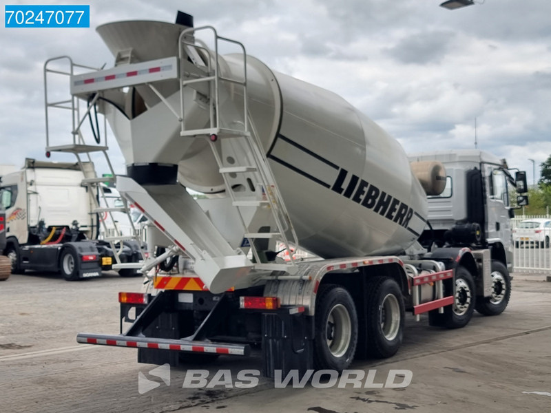 SHACMAN L3000 8X4 NEW 8m3 Liebherr Mixer Big Axle Steel suspension - Camion malaxeur: photos 5 SHACMAN L3000 8X4 NEW 8m3 Liebherr Mixer Big Axle Steel suspension - Camion malaxeur: photos 5