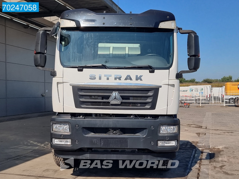 Sitrak G5 350 8X4 8m3 Liebherr Mixer Big-Axle Steelsuspension - Camion malaxeur: photos 5 Sitrak G5 350 8X4 8m3 Liebherr Mixer Big-Axle Steelsuspension - Camion malaxeur: photos 5