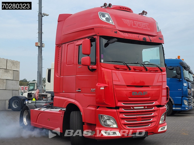 DAF XF 460 4X2 ENGINE PROBLEM! SSC Retarder 2xTanks Standklima ACC Euro 6 - Tracteur routier: photos 3 DAF XF 460 4X2 ENGINE PROBLEM! SSC Retarder 2xTanks Standklima ACC Euro 6 - Tracteur routier: photos 3