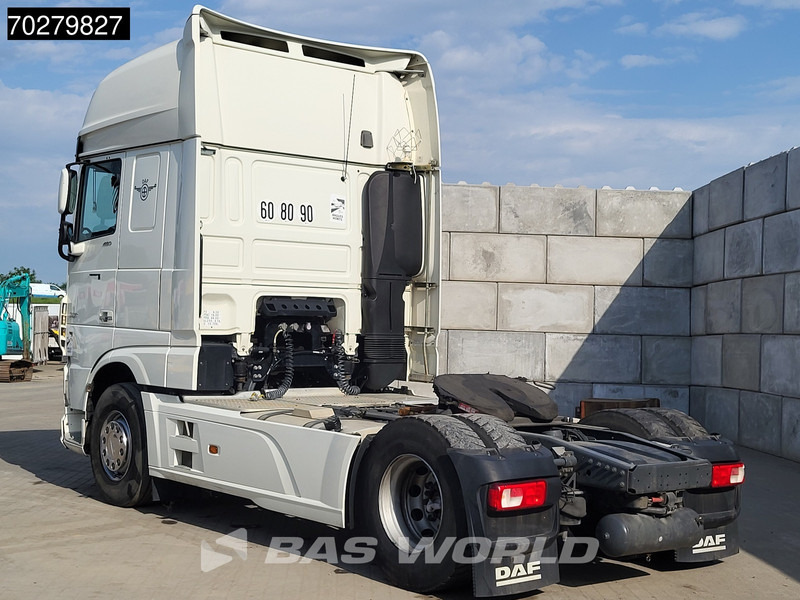 DAF XF 480 4X2 NO DOCS! BROKEN ENGINE/GEARBOX, DAMAGED SSC 2x Tanks - Tracteur routier: photos 2 DAF XF 480 4X2 NO DOCS! BROKEN ENGINE/GEARBOX, DAMAGED SSC 2x Tanks - Tracteur routier: photos 2