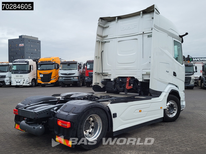 DAF XG 480 4X2 Retarder 2x Tanks MirrorCam Standklima Alcoa's - Tracteur routier: photos 5 DAF XG 480 4X2 Retarder 2x Tanks MirrorCam Standklima Alcoa's - Tracteur routier: photos 5