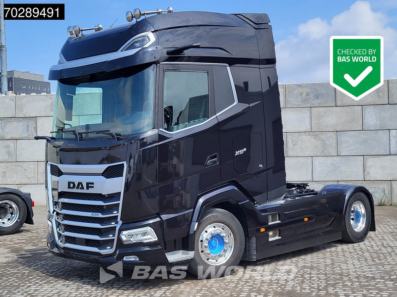 DAF XG+ 530 4X2 Full-Air Retarder 2xTanks Leder Standklima Alcoa's ACC LED Euro 6 - Tracteur routier: photos 1 DAF XG+ 530 4X2 Full-Air Retarder 2xTanks Leder Standklima Alcoa's ACC LED Euro 6 - Tracteur routier: photos 1