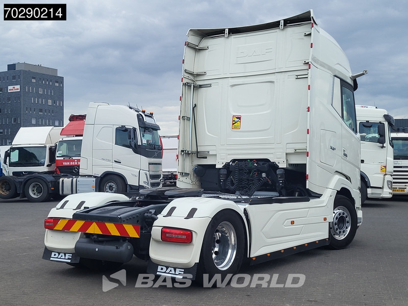DAF XG+ 530 4X2 Retarder 2x Tanks Standklima Leather Alcoa's - Tracteur routier: photos 5 DAF XG+ 530 4X2 Retarder 2x Tanks Standklima Leather Alcoa's - Tracteur routier: photos 5