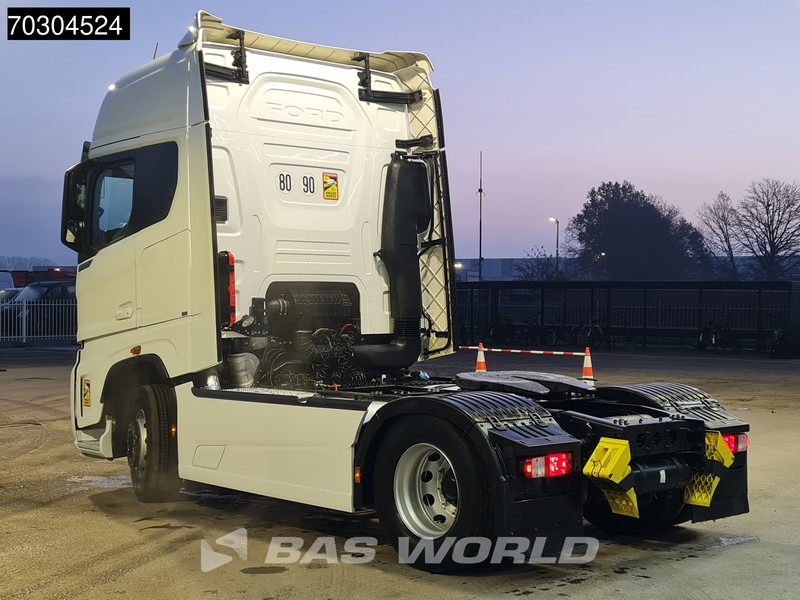 Ford F-Max 500 4X2 Retarder Standklima 2xTanks ACC LED Euro 6 - Tracteur routier: photos 2 Ford F-Max 500 4X2 Retarder Standklima 2xTanks ACC LED Euro 6 - Tracteur routier: photos 2