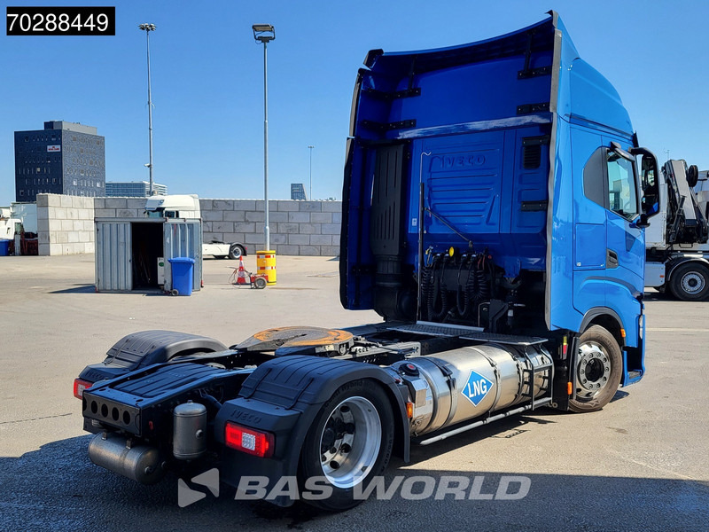 Iveco S-Way 460 4X2 LNG! Retarder Mega 2xTanks Navi ACC LED Euro 6 - Tracteur routier: photos 5 Iveco S-Way 460 4X2 LNG! Retarder Mega 2xTanks Navi ACC LED Euro 6 - Tracteur routier: photos 5