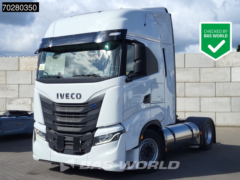 Iveco S-Way 460 4X2 Retarder 2x LNG Tanks ACC Navi LED Euro 6 - Tracteur routier: photos 1 Iveco S-Way 460 4X2 Retarder 2x LNG Tanks ACC Navi LED Euro 6 - Tracteur routier: photos 1