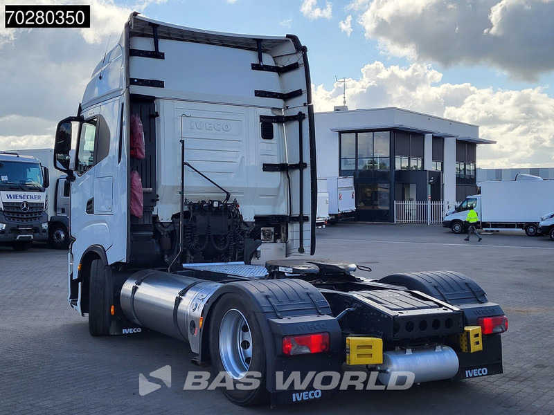 Iveco S-Way 460 4X2 Retarder 2x LNG Tanks ACC Navi LED Euro 6 - Tracteur routier: photos 2 Iveco S-Way 460 4X2 Retarder 2x LNG Tanks ACC Navi LED Euro 6 - Tracteur routier: photos 2