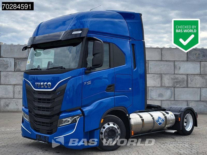 Iveco S-Way 460 4X2 Retarder 2xTanks Mega ACC LED Navi Euro 6 - Tracteur routier: photos 1 Iveco S-Way 460 4X2 Retarder 2xTanks Mega ACC LED Navi Euro 6 - Tracteur routier: photos 1