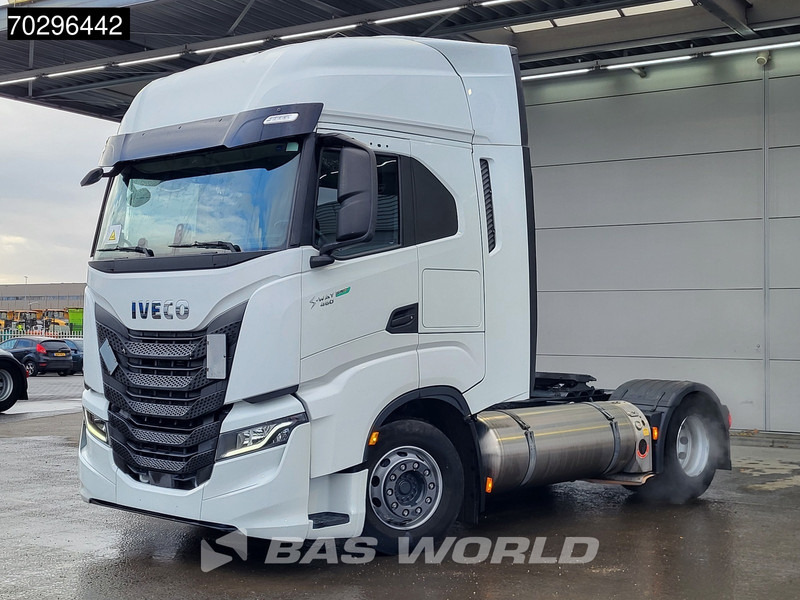 Iveco S-Way 460 S-Way 4X2 LNG! Retarder 2X Tanks - Tracteur routier: photos 2 Iveco S-Way 460 S-Way 4X2 LNG! Retarder 2X Tanks - Tracteur routier: photos 2
