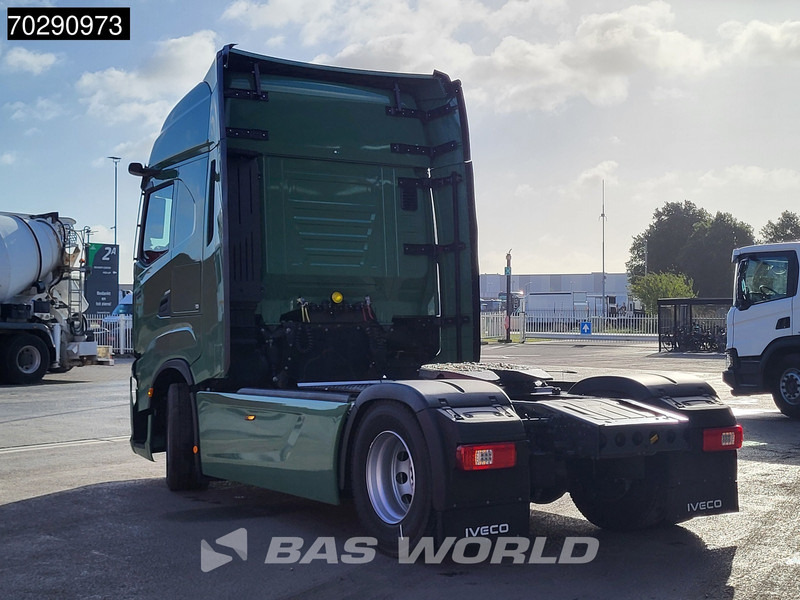 Iveco S-Way 500 S-Way 4X2 NEW! Retarder 2xTanks ACC Standklima LED Euro 6 - Tracteur routier: photos 2 Iveco S-Way 500 S-Way 4X2 NEW! Retarder 2xTanks ACC Standklima LED Euro 6 - Tracteur routier: photos 2