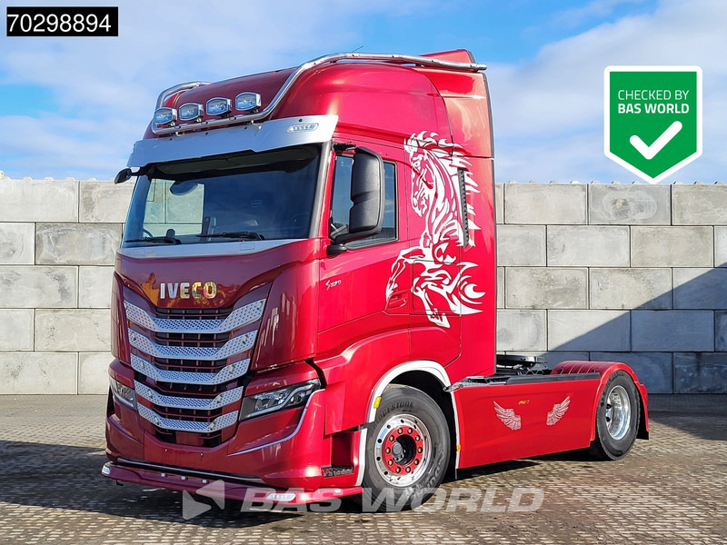 Iveco S-Way 570 4X2 Full-Air Retarder Standairco 2xTanks Navi ACC LED Euro 6 - Tracteur routier: photos 1 Iveco S-Way 570 4X2 Full-Air Retarder Standairco 2xTanks Navi ACC LED Euro 6 - Tracteur routier: photos 1