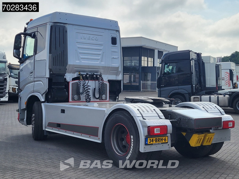 Iveco S-Way 570 820 4X2 NL Show Truck! Hydraulik ACC Standklima Navi Alcoa's - Tracteur routier: photos 2 Iveco S-Way 570 820 4X2 NL Show Truck! Hydraulik ACC Standklima Navi Alcoa's - Tracteur routier: photos 2