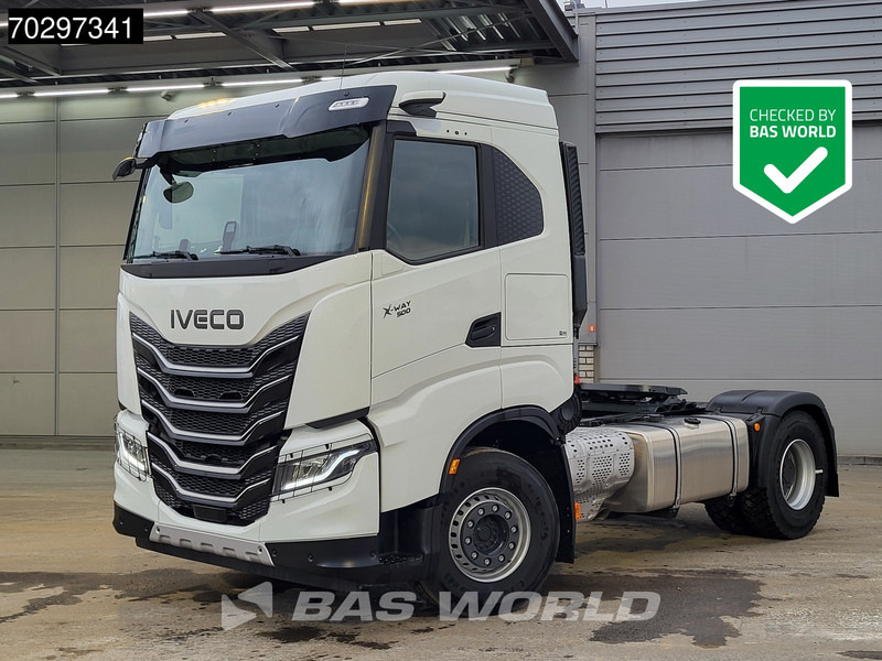 Iveco X-Way 500 4X2 NEW! Retarder Big-Axle Standklima MirrorCam Navi LED ACC Euro 6 - Tracteur routier: photos 1 Iveco X-Way 500 4X2 NEW! Retarder Big-Axle Standklima MirrorCam Navi LED ACC Euro 6 - Tracteur routier: photos 1