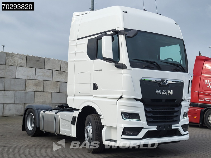 MAN TGX 18.480 4X2 NEW! GX Standklima LED 2x Tanks ACC Euro 6 - Tracteur routier: photos 3 MAN TGX 18.480 4X2 NEW! GX Standklima LED 2x Tanks ACC Euro 6 - Tracteur routier: photos 3